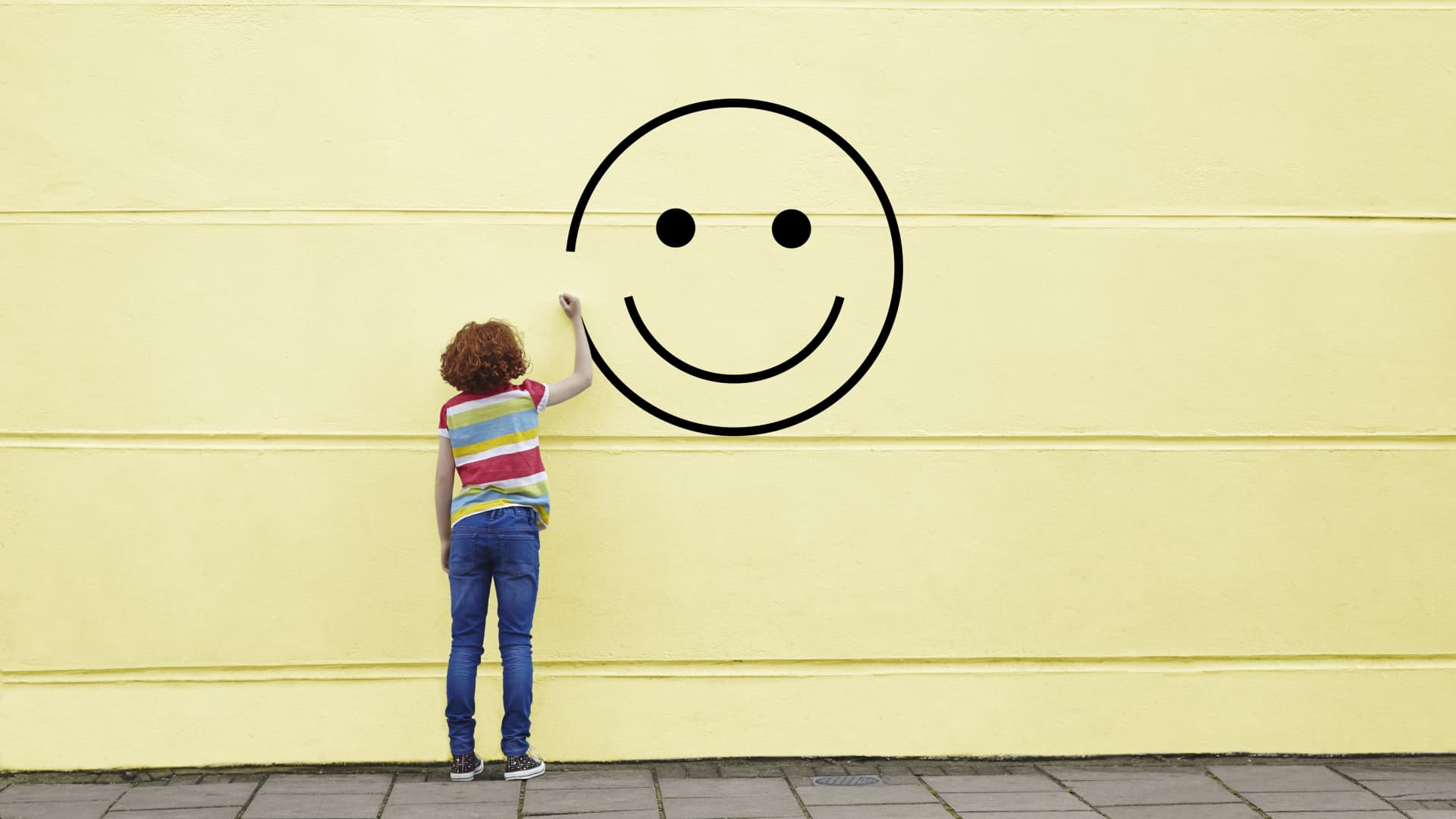 Harvard professor who teaches a class on happiness: The happiest people balance and prioritize 3 things