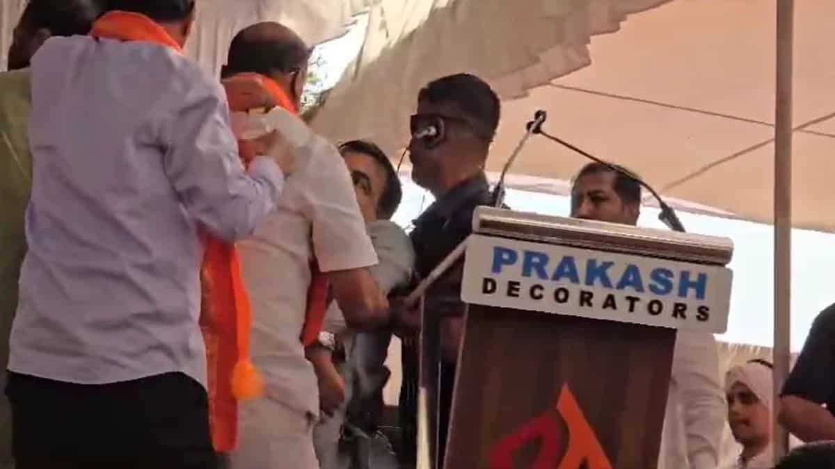 Video: Union Minister Nitin Gadkari faints on stage within the course of election rally in Maharashtra