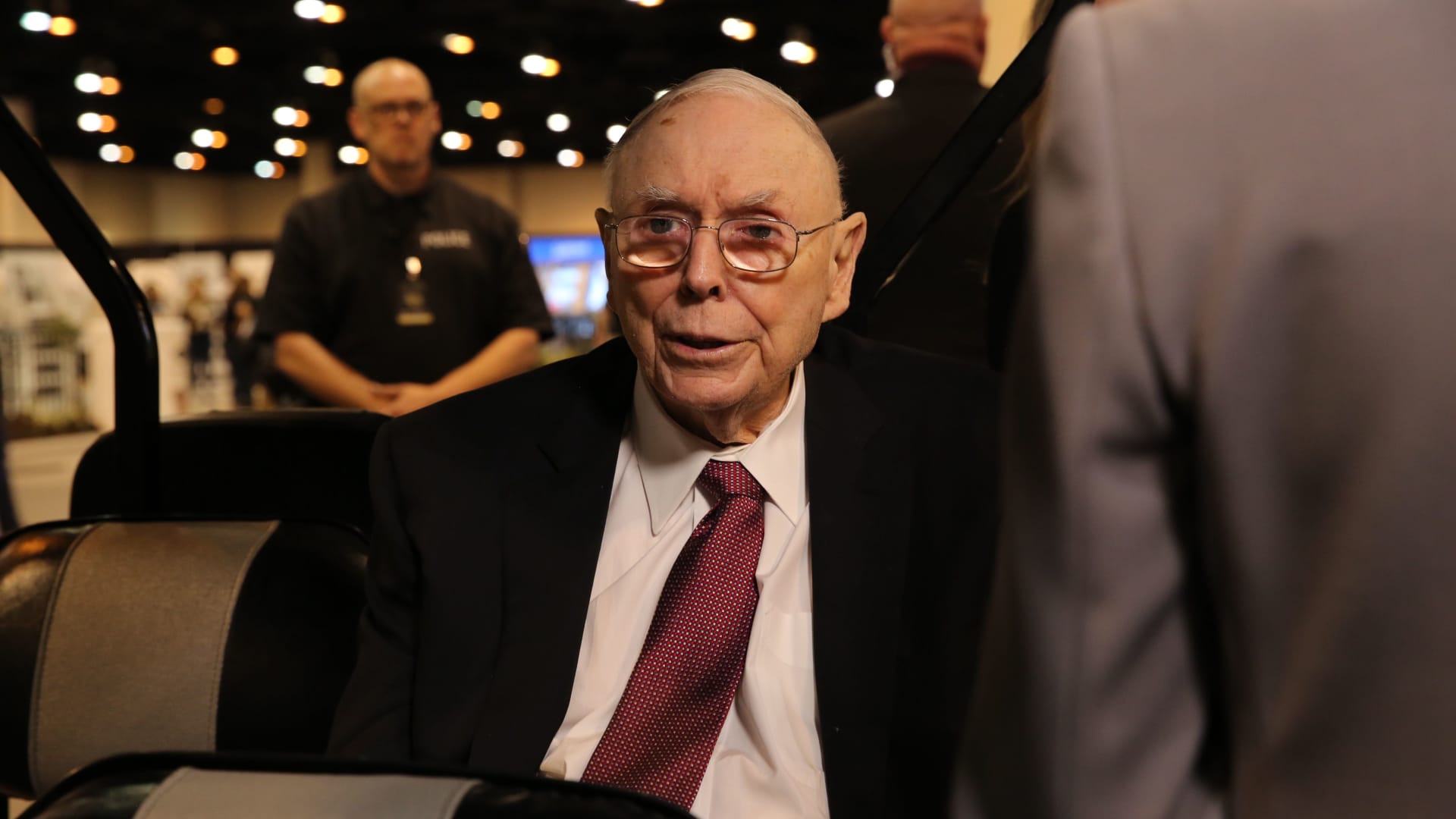 Berkshire shareholders be aware Charlie Munger—3 classes that would possibly manufacture you a more in-depth investor