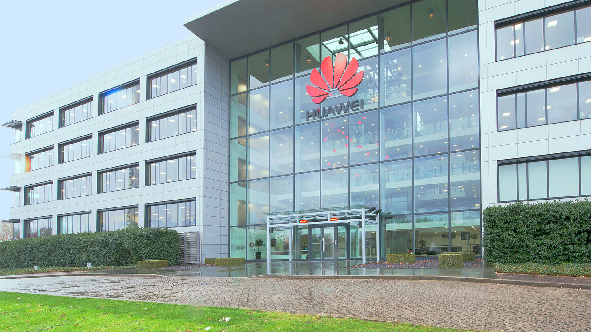 Huawei says Qualcomm applied for a license to sell its chips and the Chinese giant will use them if allowed
