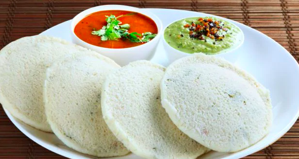 The big debate on Twitter after UK teacher "Edward Anderson" calls idlis most 'boring' thing
